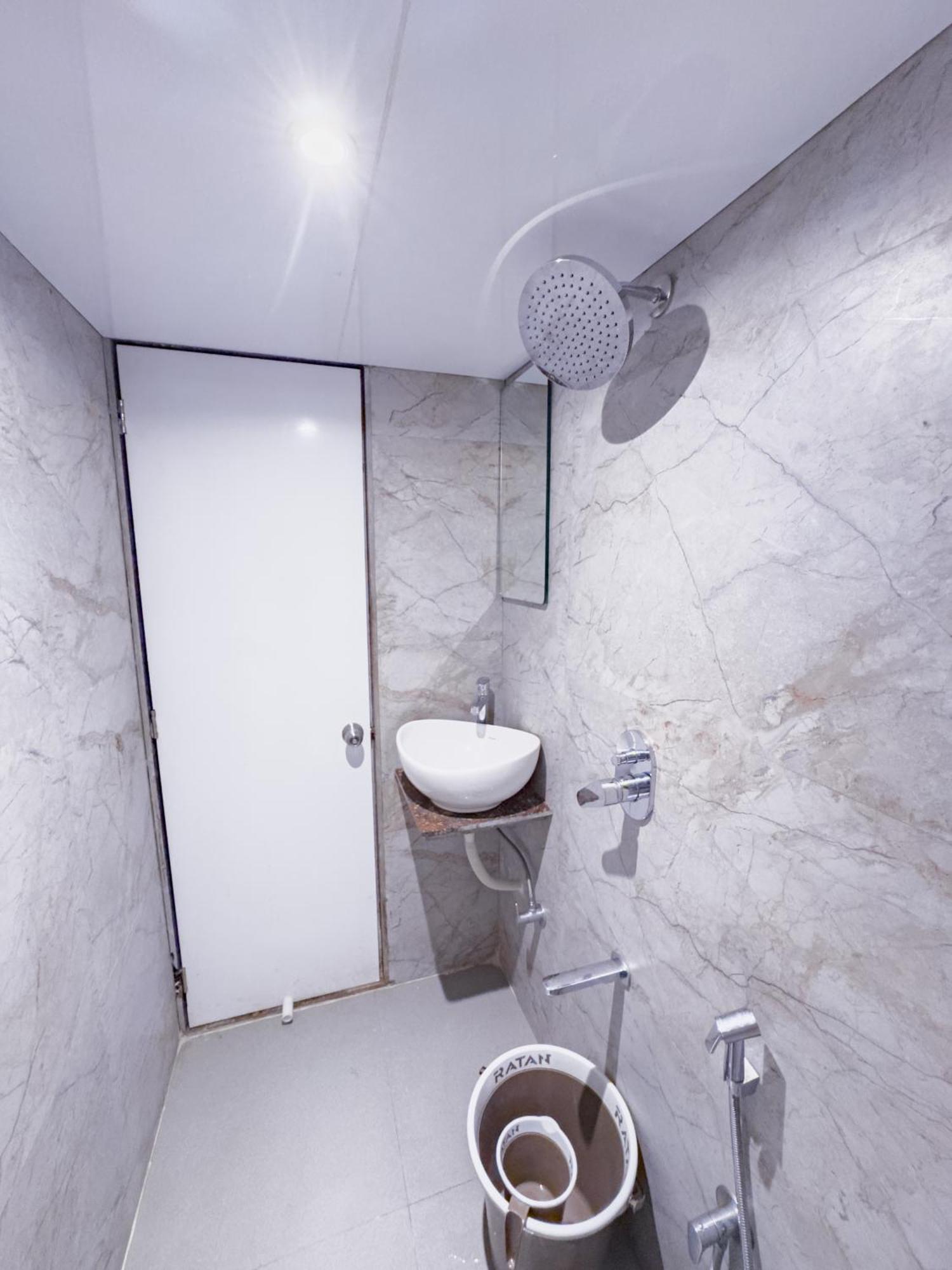 מומביי Hotel Winton מראה חיצוני תמונה