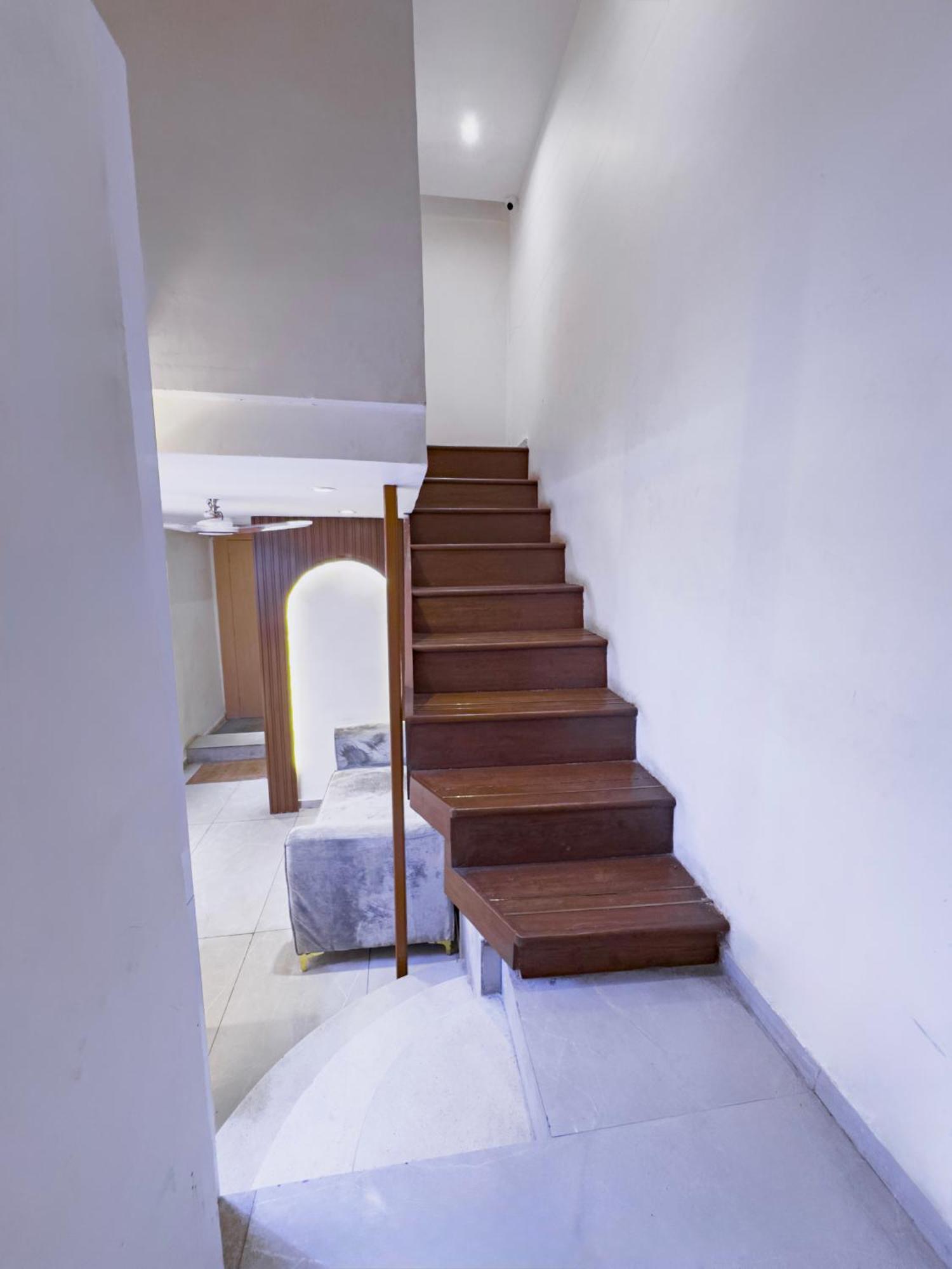 מומביי Hotel Winton מראה חיצוני תמונה