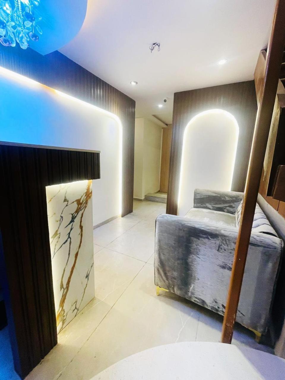 מומביי Hotel Winton מראה חיצוני תמונה